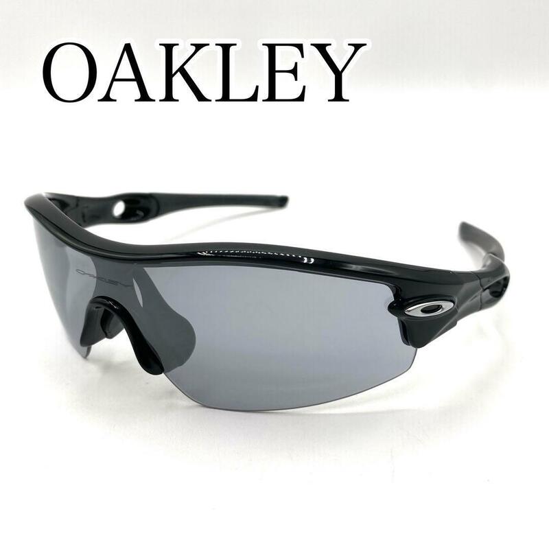 極美品　OAKLEY オークリー　サングラス　ブラック　09-713J ケース付き