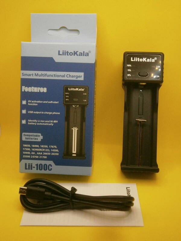 送料無料　LiitoKala 充電器　Lii-100C(USB出力付)　USB入力　リチウム電池　NI-MH電池　18650 他多数に使用可能