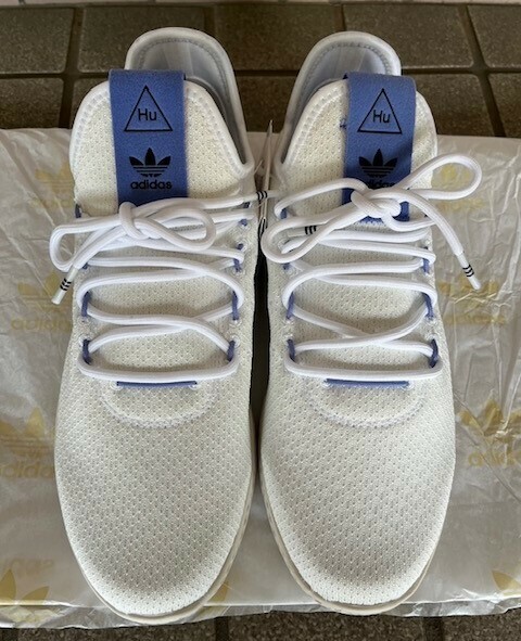 (未使用)　アディダス　adidas　スニーカー　Pharrell×Tennis　Hu　White　Blue　テニス　26.5cm　BD7521　箱付　タグ付　