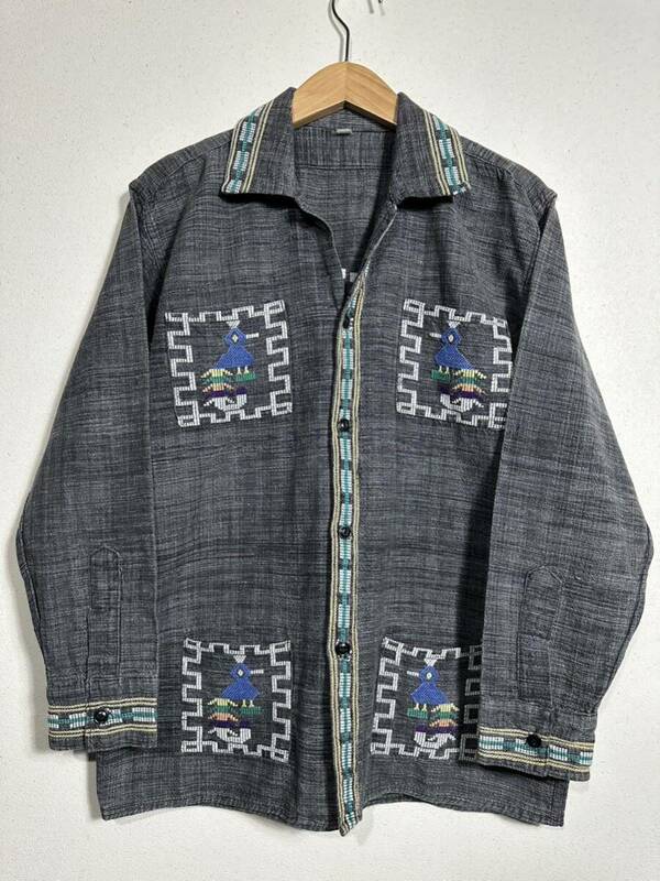 70~80's vintage GUATEMALA EMBROIDERY SHIRTヴィンテージ グアテマラシャツ 刺繍シャツ 古着 刺繍 エスニック ヒッピー ブラック