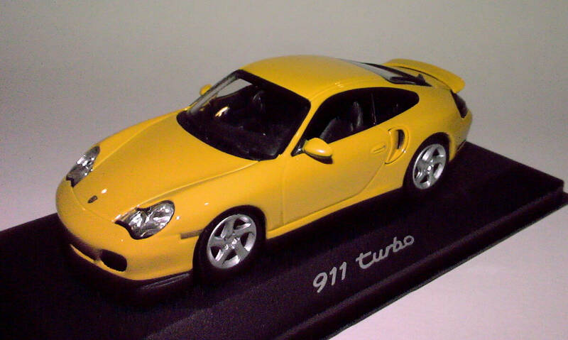 新品【ミニチャンプス】PORSCHE 911 turbo 1/43 ポルシェ