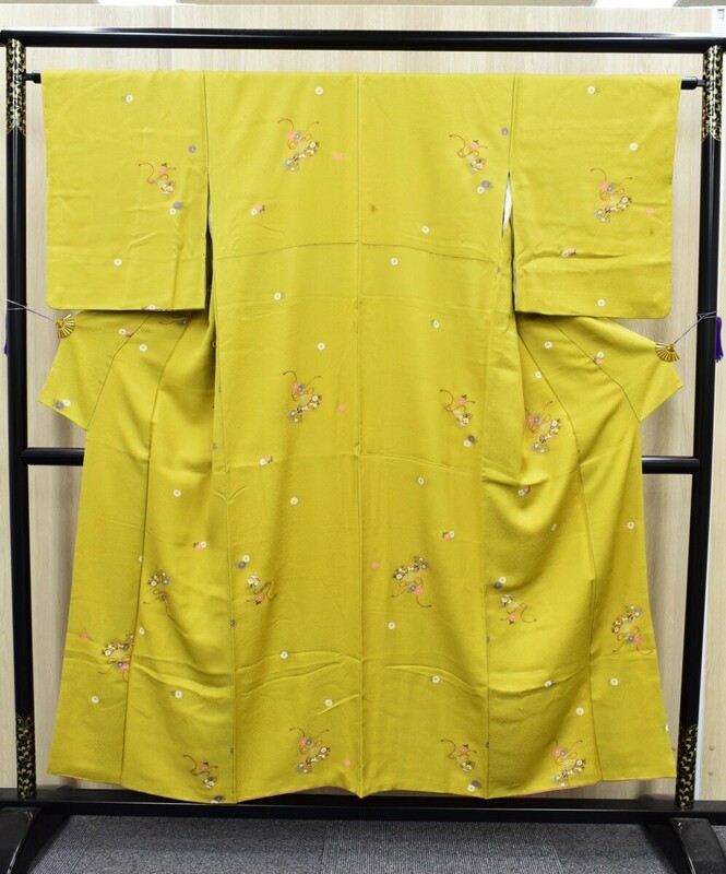 ★良品★着物 小紋 抹茶色系 小花/扇模様 正絹 袷 高級 和装品 和服 着付け 趣味 身丈148 裄丈64◆逸品◆エントランス◆I211111-03◆