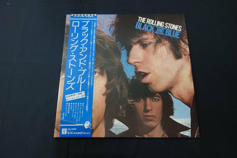 レコード(12)　LP　当時物　帯あり（破けあり）ローリングストーンズ　ブラック・アンド・ブルー　The Rolling Stones BLACK AND BLUE