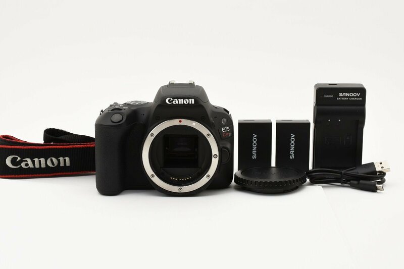 美品 キヤノン Canon EOS Kiss X9 ボディ 一眼レフカメラ　シャッター数10588回