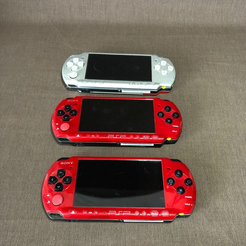 LR665【ジャンク 】SONY プレイステーションポータブル PSP2000 PSP3000 3台セットとモンスターハンター2G 2枚付き