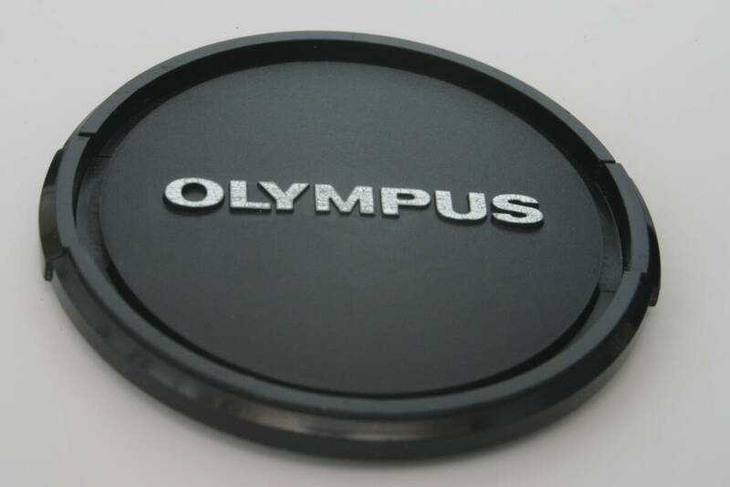 オリンパス OM　フロント　レンズキャップ　 49ｍｍ　クリップオン式 中古品 