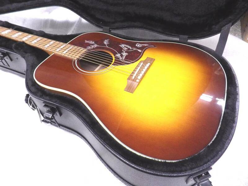 抜群の鳴り Gibson ギブソン エレアコギター ハミングバード Hummingbird Studio Walnut Walnut Burst 弦高低め