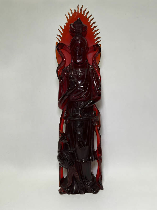 111 時代物 仏教美術 赤色 琥珀風 観音菩薩像 H64.5cm 重量4.65kg 現状品 仏像 仏具 鳴物 寺院 密教 法具