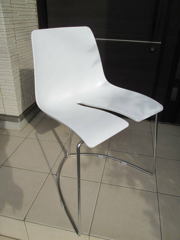 【ITALY製・Nichetto Ctinti・ホワイトチェア】oz4049 / lacollection / RAY-CHAIR / 1脚 / 展示処分品 / 直接引取り歓迎 