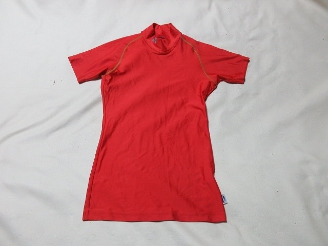 R-102★YONEX(ヨネックス)♪赤色/ハイネック半袖インナーシャツ(M)★