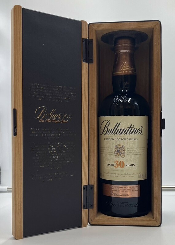 o1494R Ballantine's バランタイン 30年 Blended　スコッチ ウイスキー 木箱付き 700ml 40% 未開栓