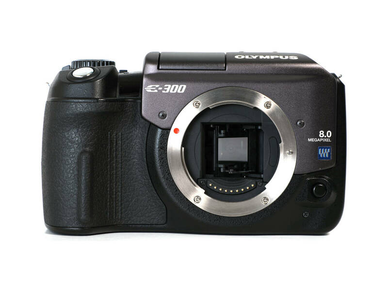 OLYMPUS E-300 オリンパス デジタル一眼レフカメラ