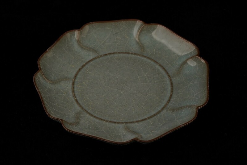 中国 南宋 月白釉 輪花皿 水磐 古美術 官窯 青磁 時代物