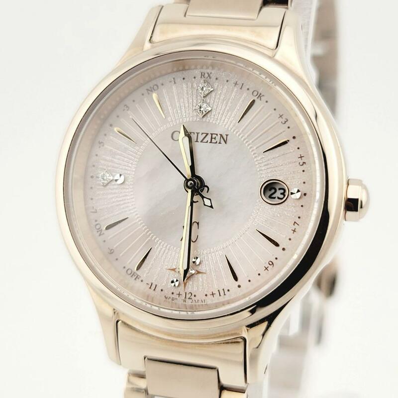 極美品　CITIZEN xC シチズンクロスシー　 ダイヤモンドシェル　ピンクゴールド　 hikari collection レディース　ソーラー電波腕時計