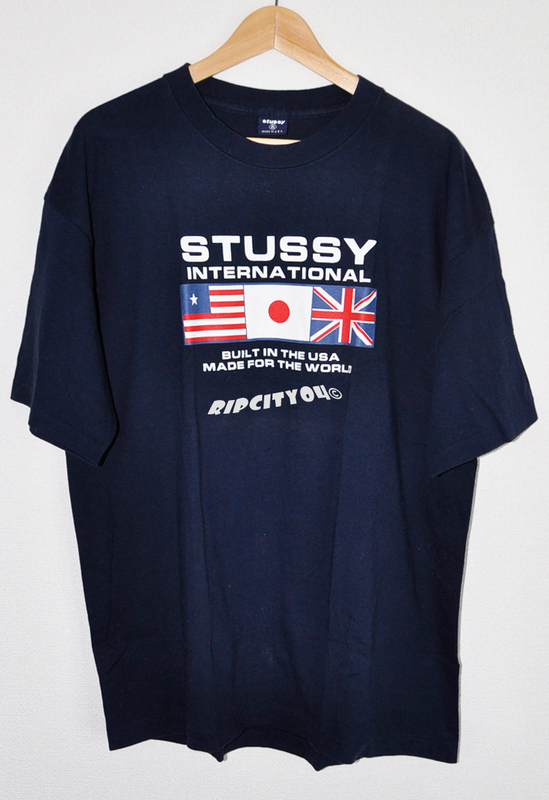 ◇STUSSY（ステューシー） Ｔシャツ（INTERNATIONAL） 【USED】90sビンテージUSA製紺タグ