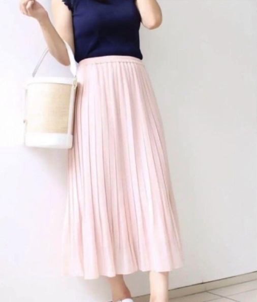★新品 UNIQLO ユニクロ WOMAN シフォンプリーツスカート（丈78cm） Mサイズ ピンク色