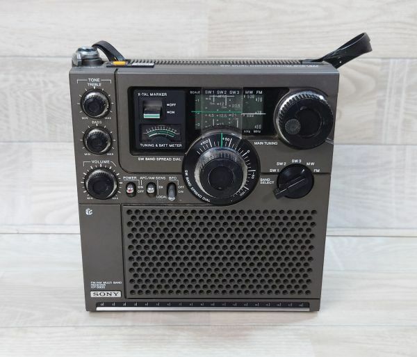 【希少】 SONY ソニー　ICF-5900　Skysensor スカイセンサー ラジオ 　鳴りますがジャンク　G240513076
