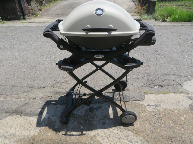 Z☆weber ウエーバー Q2200 TTNM ASIA　温度計付　BBQ　グリル　バーベキュー　コンロ　引取限定　大阪和泉市