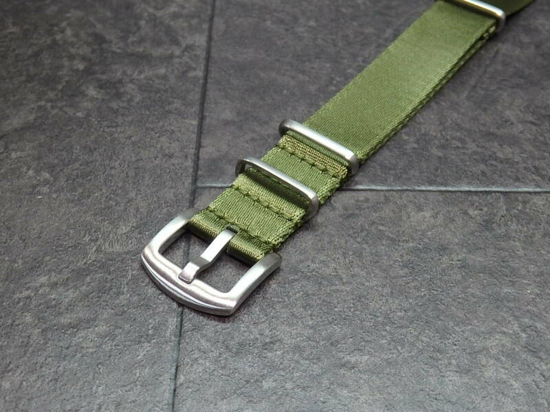 NATOストラップ【20mm/22mm】先通しナイロンベルト グリーン◆高品質◆※ロレックス,オメガ,Sinn,ハミルトン,セイコーダイバー等に