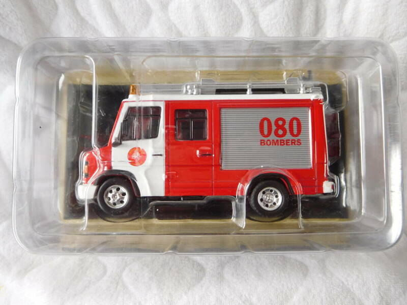 35 デルプラド 2003 世界の消防車 Light Pumper Mercedes-Rosenbauer 814 AD メルセデス ローゼンバウアー スケール 1：50 未使用