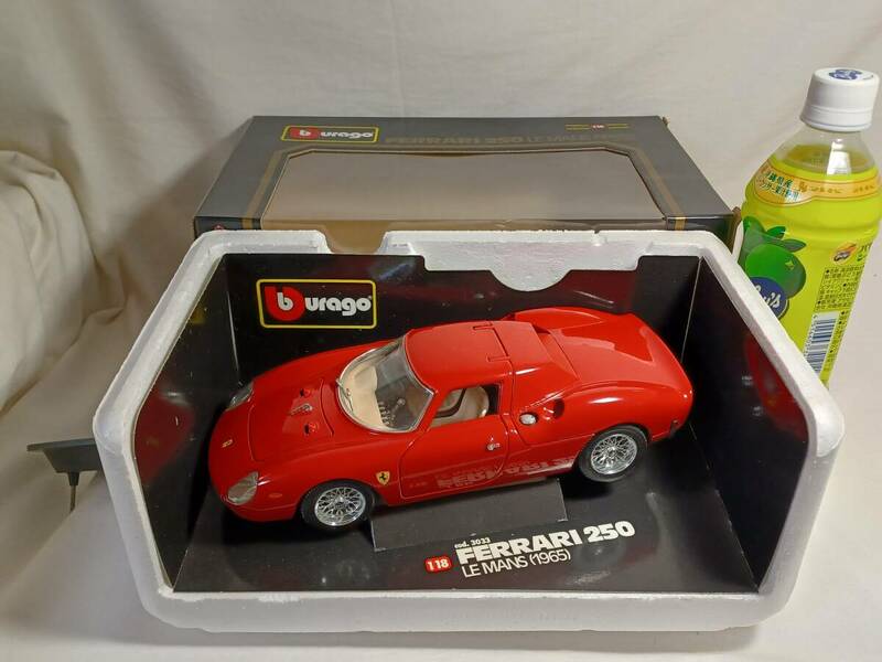 ※ burago「FERRARI 250 LE MANS(1965)」箱入り 極美品 1/18 フェラーリ 250 ル・マン MADE in ITALY ブラゴ イタリア製 ミニカー ブラーゴ