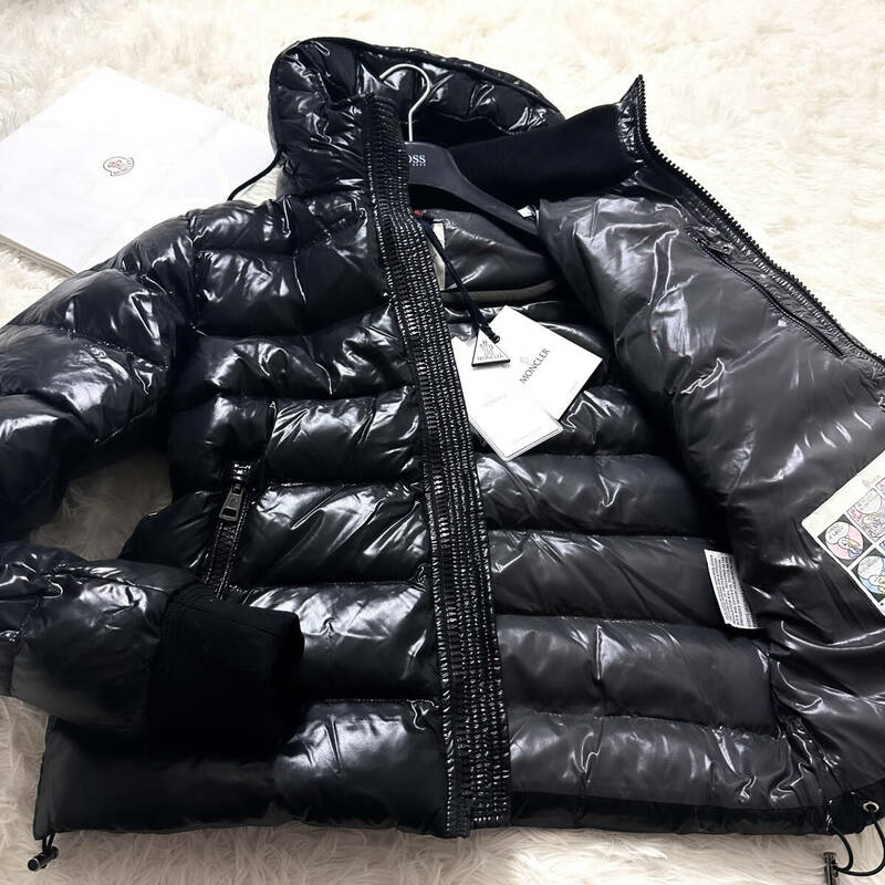 未使用級MONCLER2wayダウンジャケットXL.LL~L 2認証済み確実正規品AUBERT GIUBBOTTO袖ロゴワッペン光沢黒シャイニーブラックモンクレール