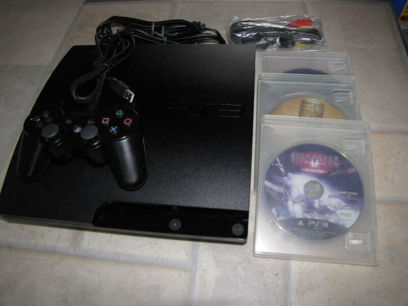 頻度少 SONY Play Station 3 CECH-3000A ソフト3タイトル付