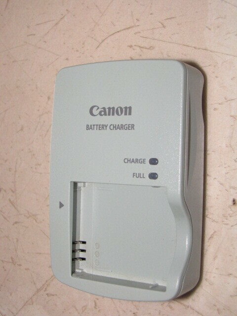 Canon BATTERY CHARGER CB-2LY