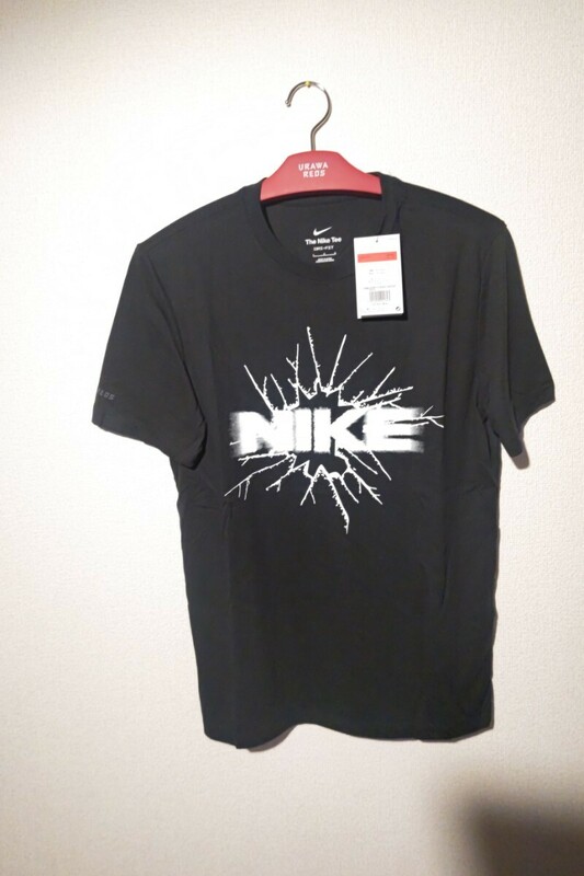 浦和レッズ NIKE DF シーズナル EXP 2 S/S Tシャツ / ブラック　¥ 4,950 税込　速乾性に優れた素材により素早く速乾 未使用品　