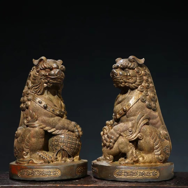 極上珍品 古銅彫 泥金 獣 一対 文房具 案頭擺件 置物 時代物 中国古美術 古美味 蔵出