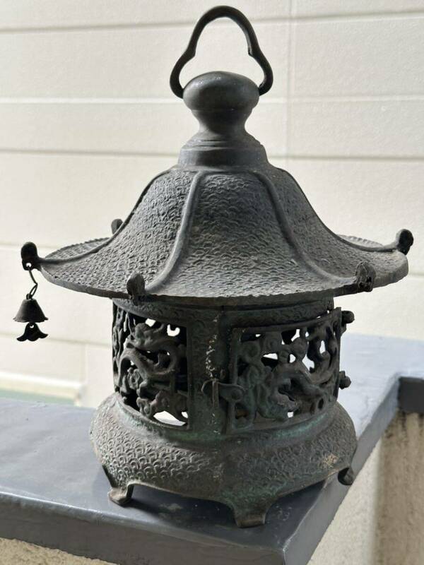 吊灯篭 灯籠 燈篭 置灯籠　銅製　六角　龍紋　唐物　庭飾　時代物