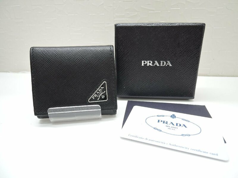 【美品】プラダ PRADA サフィアーノ 2MM935 レザー トライアングルコインケース 小銭入れ カード BOX付 ランクSA BRB・バッグ・財布