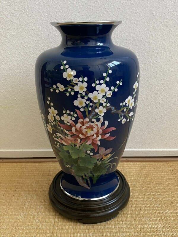 七宝 紺色 青色 四君子文 花瓶 花柄 高さ25cm 七宝焼 花器 花入 花生 和室 置物 飾り物 壺 壷 骨董 アンティーク 中国 茶道具 茶器