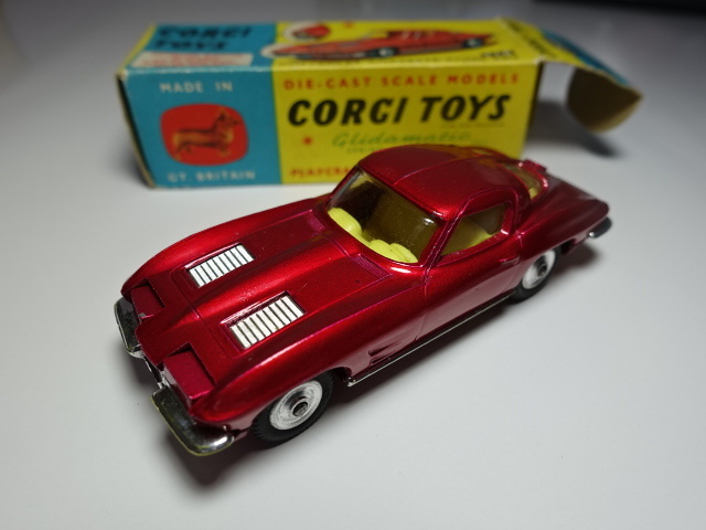 コルベット　スティングレー　CORGI TOYS　MADE IN　GT.BRITAIN　コーギー　イギリス製　1/43? Wine Red　CORVETTE STING RAY シボレー