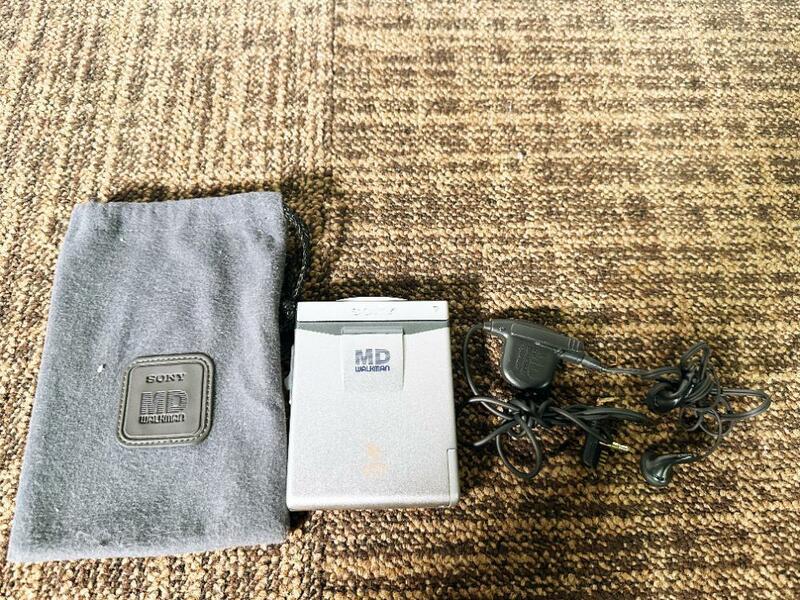 ★ 中古★SONY ソニー ポータブル MDウォークマン MD WALKMAN ケース付【MZ-EP10】DGUG