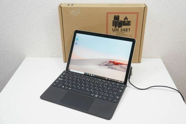 Microsoft Surface Go 2 Core m3-8100Y / メモリ8GB/ SSD128GB 純正キーボード付き Model 1927 A576