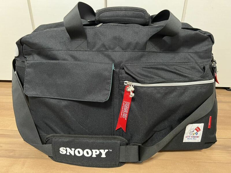 ☆ 送料無料 ☆ 極美品 即決 SNOOPY スヌーピー 大容量 ボストンバッグ ☆ ショルダーバッグ トラベルバッグ 旅行 部活 収納ポケット多数