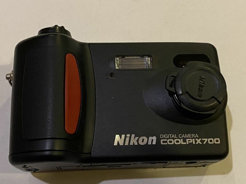 ⑩Nikon ニコン コンパクトデジタルカメラ COOLPIX700 ブラック ボディ 
