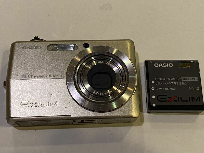 ⑩CASIO カシオ コンパクトデジタルカメラ EXILIM EX-Z600 ゴールド