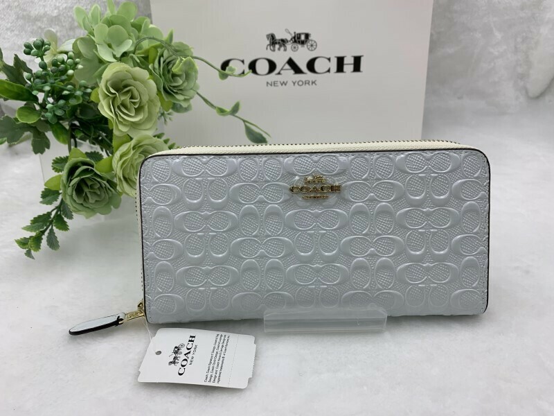 コーチ COACH 長財布 財布 ホワイト プレゼント 贈り物 ギフト シグネチャー ラウンドファスナー ロング ジップ 新品 未使用 F54805 C231