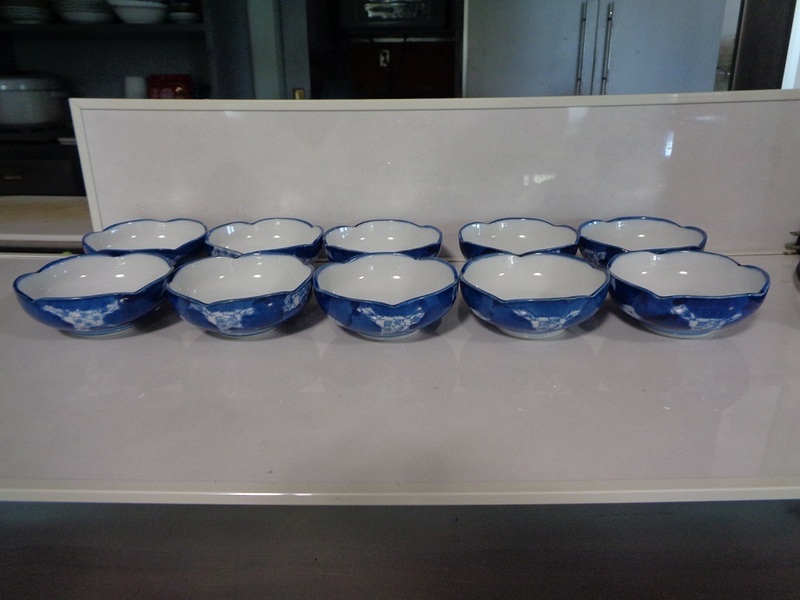 青と白の花柄模様の醤油皿・１０皿セット！（中古）