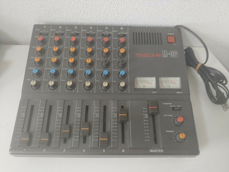 TASCAM タスカム ミキサー MIXER M-06 