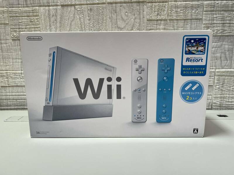 ♥♥任天堂 Nintendo Wii 本体 Wiiリモコンプラス2個 Wiiスポーツリゾート同梱 中古美品♥♥