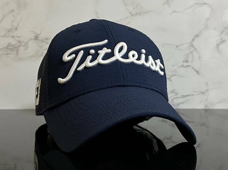 【未使用品】58B★Titleist タイトリスト ゴルフ メッシュ キャップ 帽子 CAP 高級感のあるネイビーにシリーズロゴとFJロゴ《FREEサイズ》
