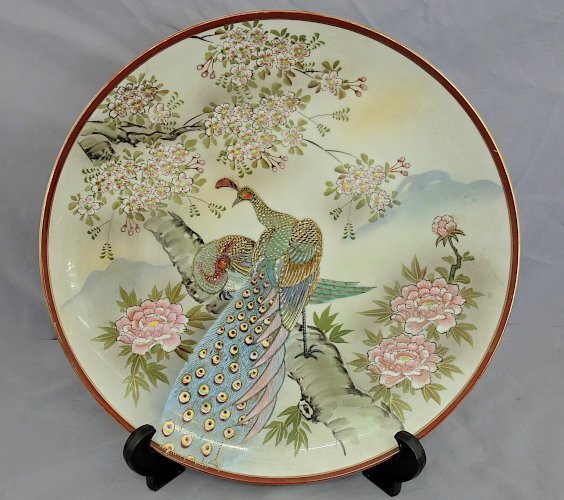 ② 九谷焼 飾り皿 31cm 花鳥 金彩 色絵 孔雀 皿 プレート KUTANI WARE Made in Japan 中古