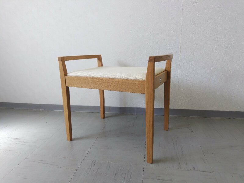 【美品】KOSUGA コスガ スツール スクエアスツール ナチュラルテイスト シンプル 腰掛椅子