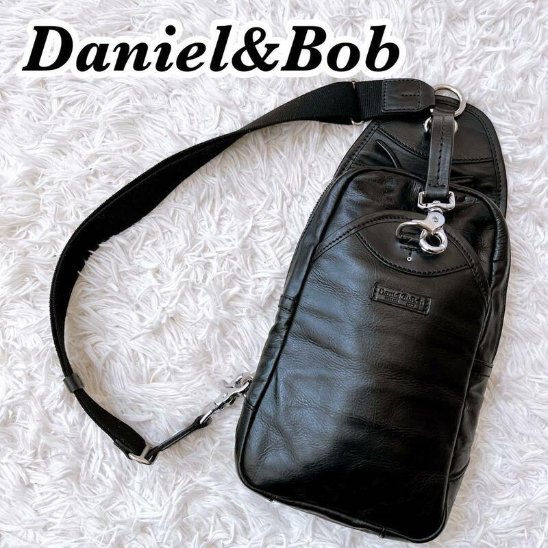 送料無料　良品　Daniel&Bob　ダニエル＆ボブ ボディバッグ PIPPO RODI レザー ブラック　ショルダーバッグ　ブラック 　黒