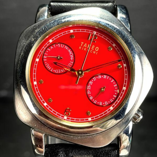 TAKEO KIKUCHI タケオキクチ TK-5016 腕時計 アナログ クオーツ 3針 カレンダー レッド文字盤 ステンレススチール レザーベルト ブラック