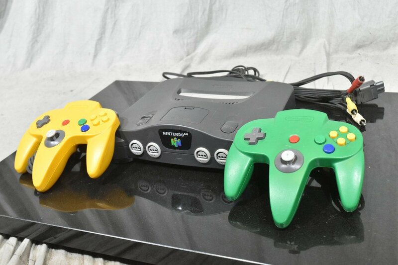 任天堂/ニンテンドー NINTENDO 64 NUS-001 ★コントローラー付属【現状渡し品】