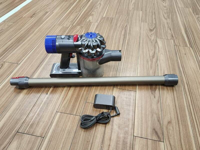 2069 R60501　Dyson ダイソン　SV10　サイクロンコードレスクリーナー　掃除機